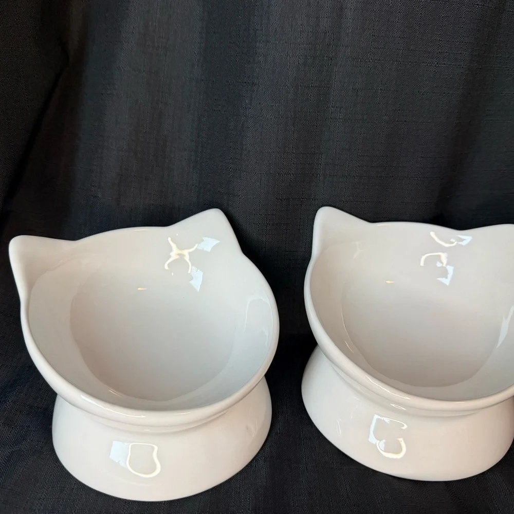 Park Life Design Matching White Cat Ceramic Bowl Set - 1 1/2 Cup Each.